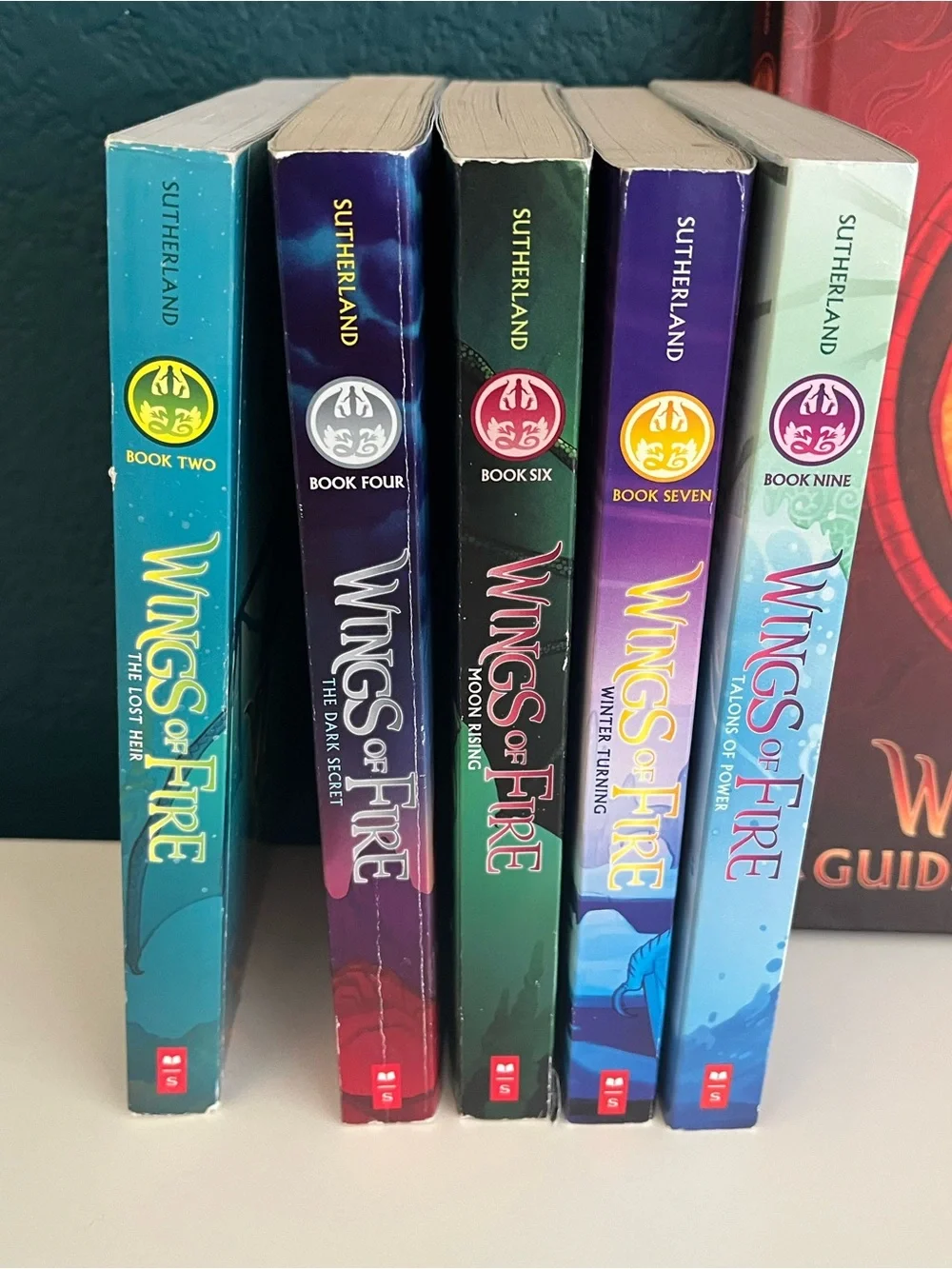 Wings of Fire Tui T. Sutherland A guide to the dragon world Lost Heir